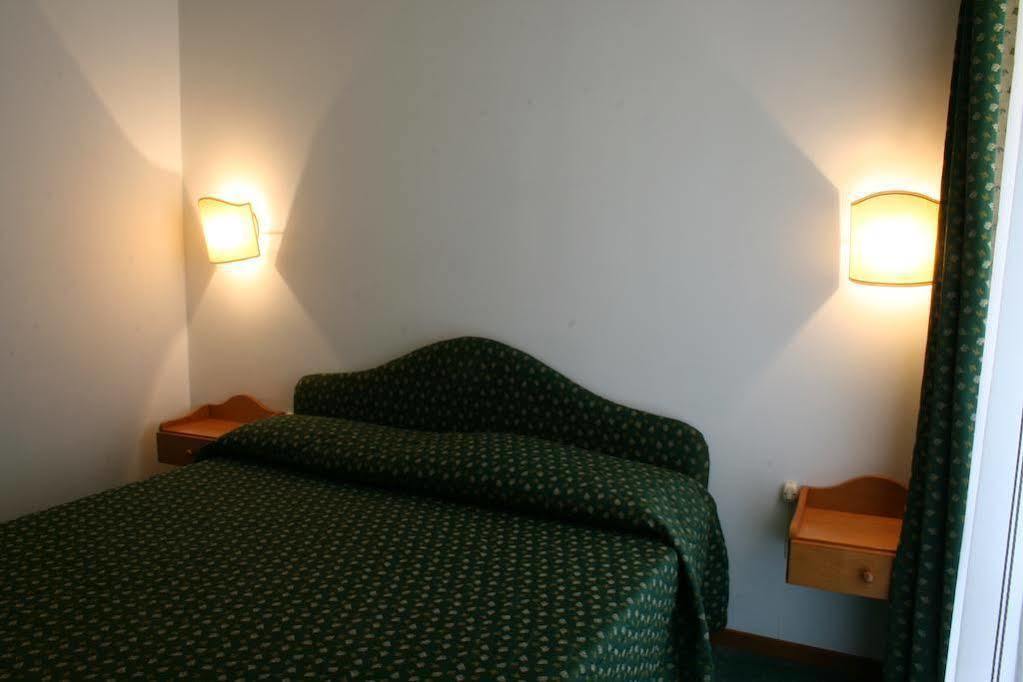 Residence Hotel Sport Campiglio Madonna Exterior foto
